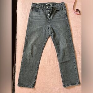 Washed black Levi’s wedgie jeans